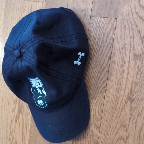 Men's Under Armour Notre Dame 75th Anniversary Collectible Black Student Hat - Picture 3 of 6